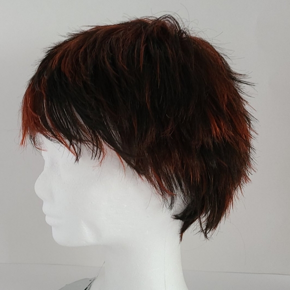 Wig - Picture 3 of 8